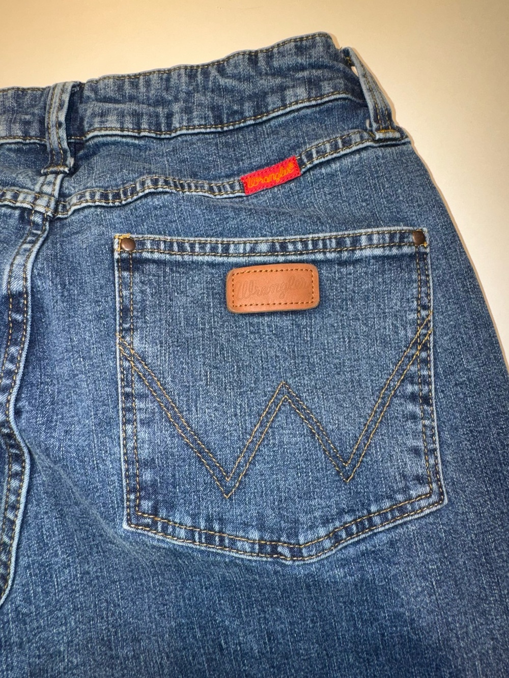 Wrangler Men's Dark Blue Slim Straight Jeans with Red Trim - Picture 8 of 10
